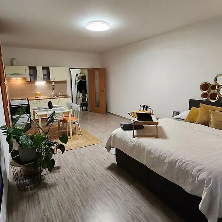 Apartman Sky S Balkonem