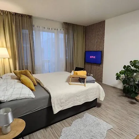 Apartman Sky S Balkonem 베로운